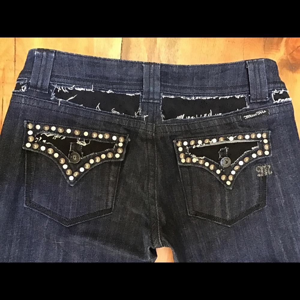 Miss Me Jeans Size 29. Boot Cut. Embellished